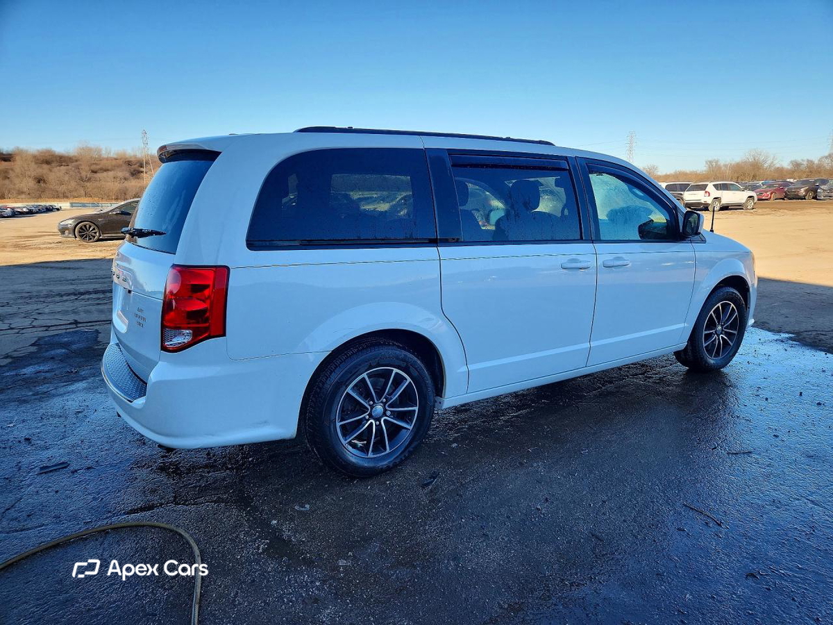 Dodge Caravan 2018
