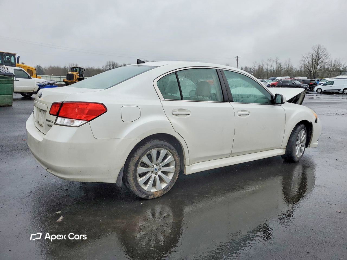 Subaru Legacy 2011