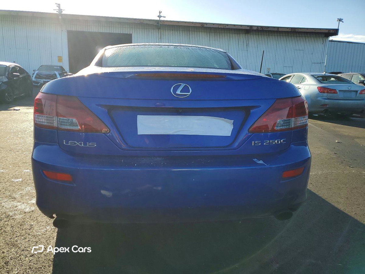 Lexus IS 2010