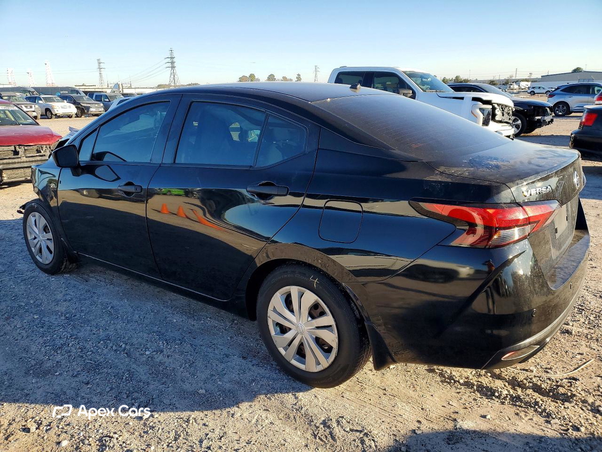 Nissan Versa 2021