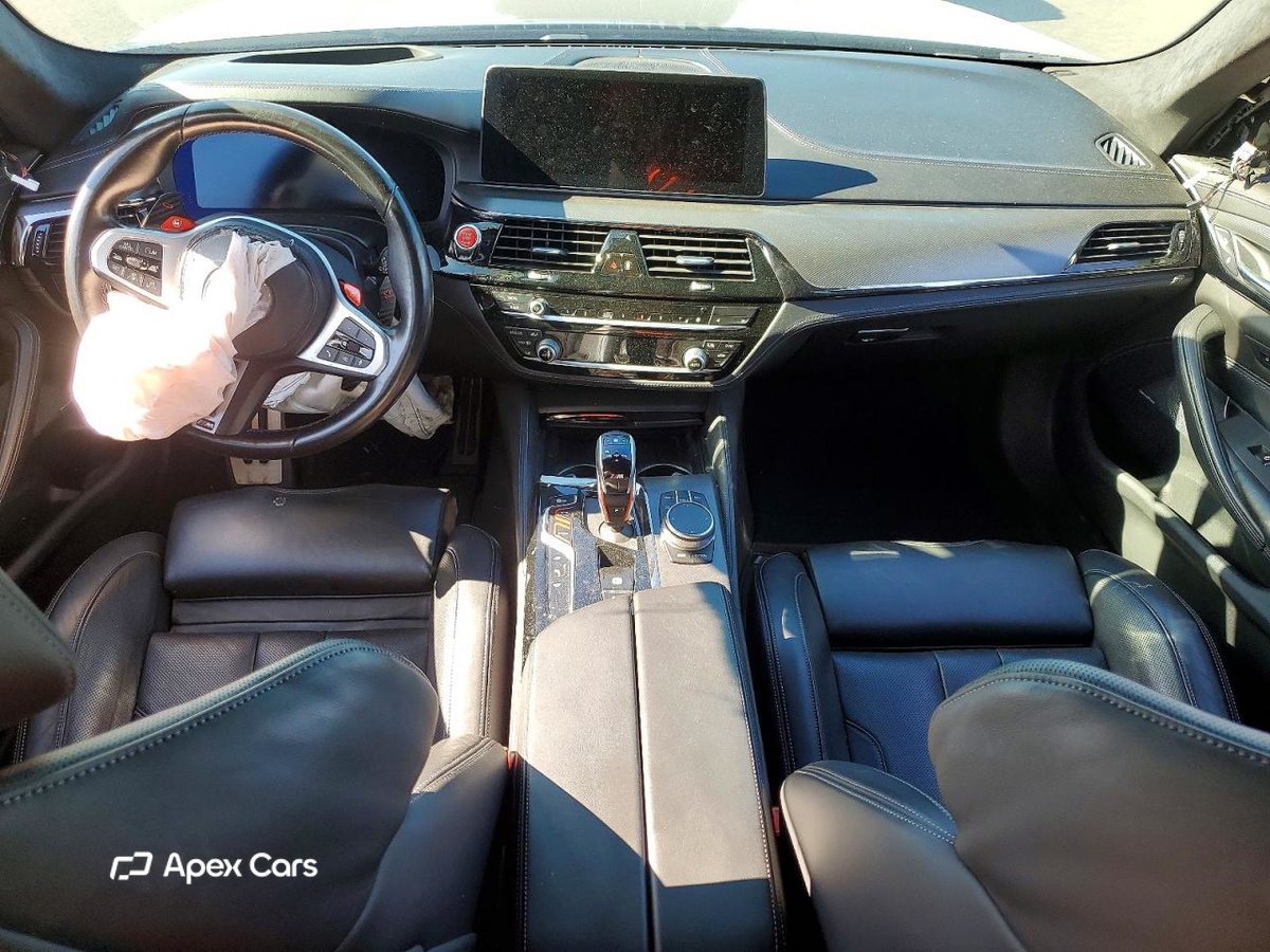 BMW M5 2021