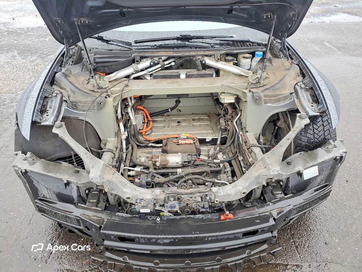 Tesla Model S 2013