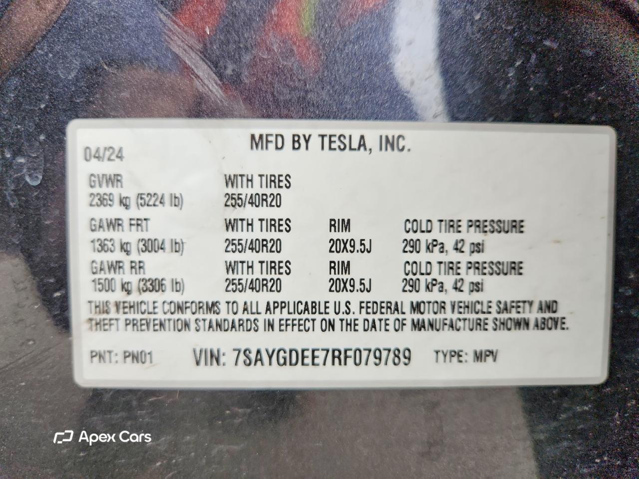 Tesla Model Y 2024