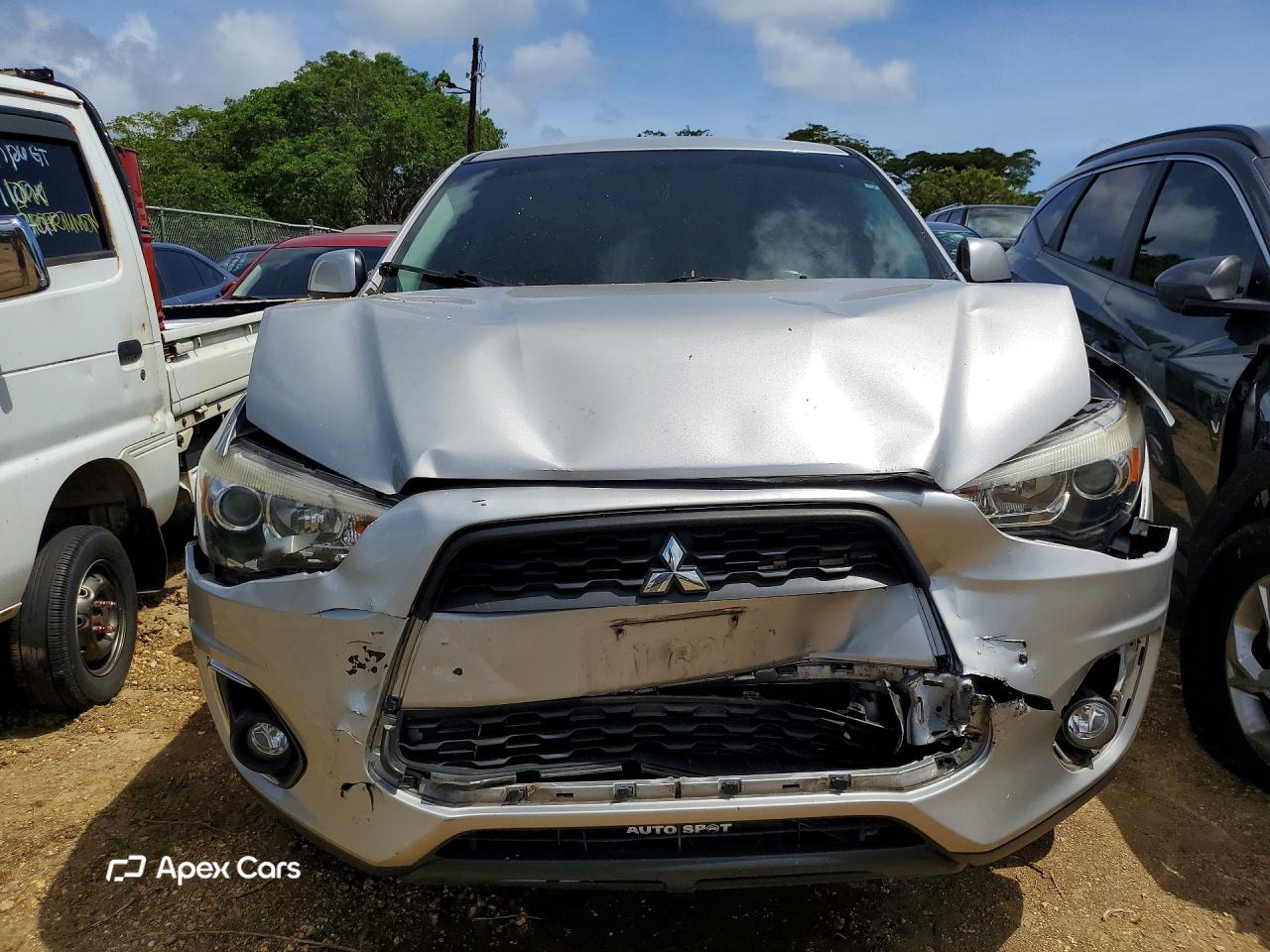Mitsubishi Outlander 2015
