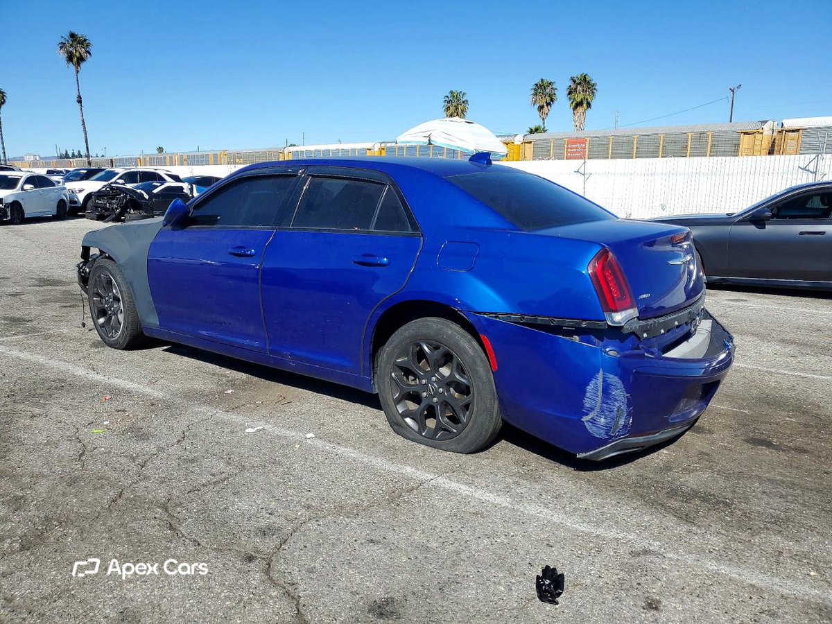 Chrysler 300 2020