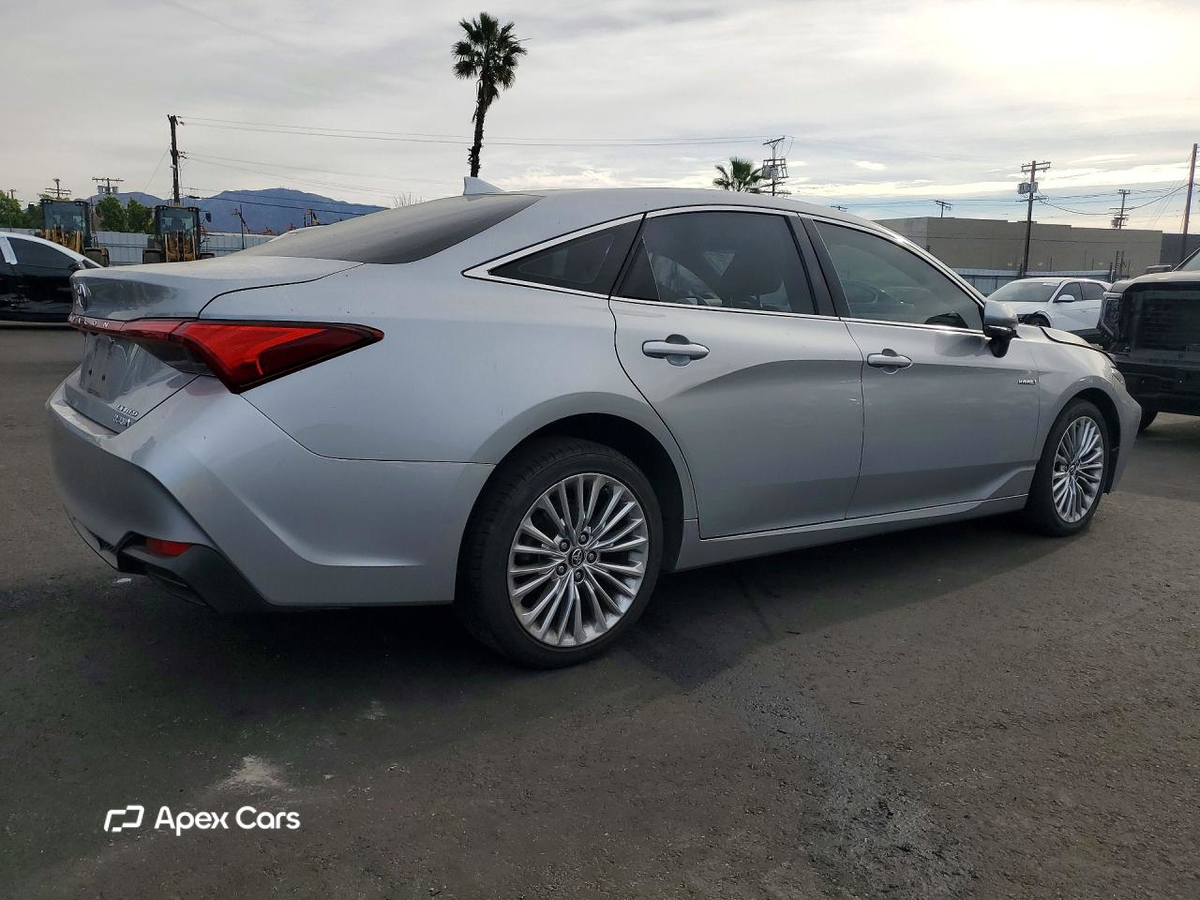 Toyota Avalon 2020