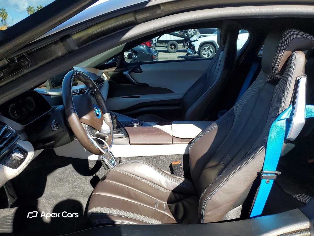 BMW i8 2016