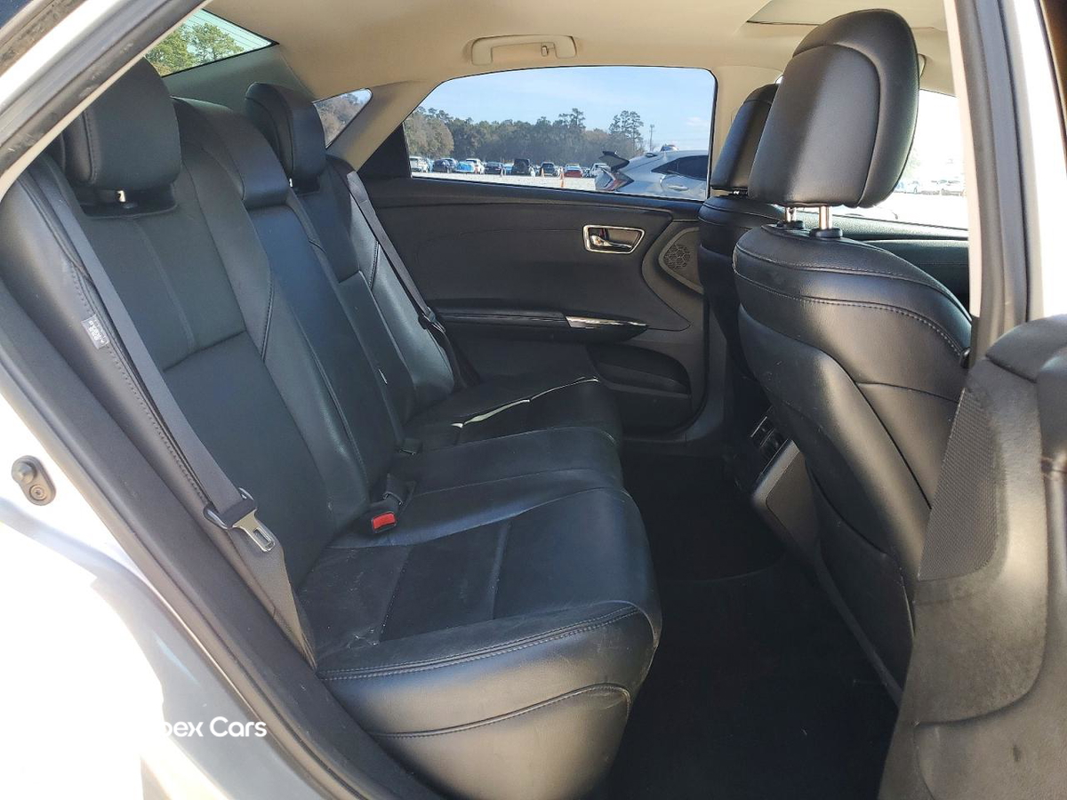 Toyota Avalon 2015