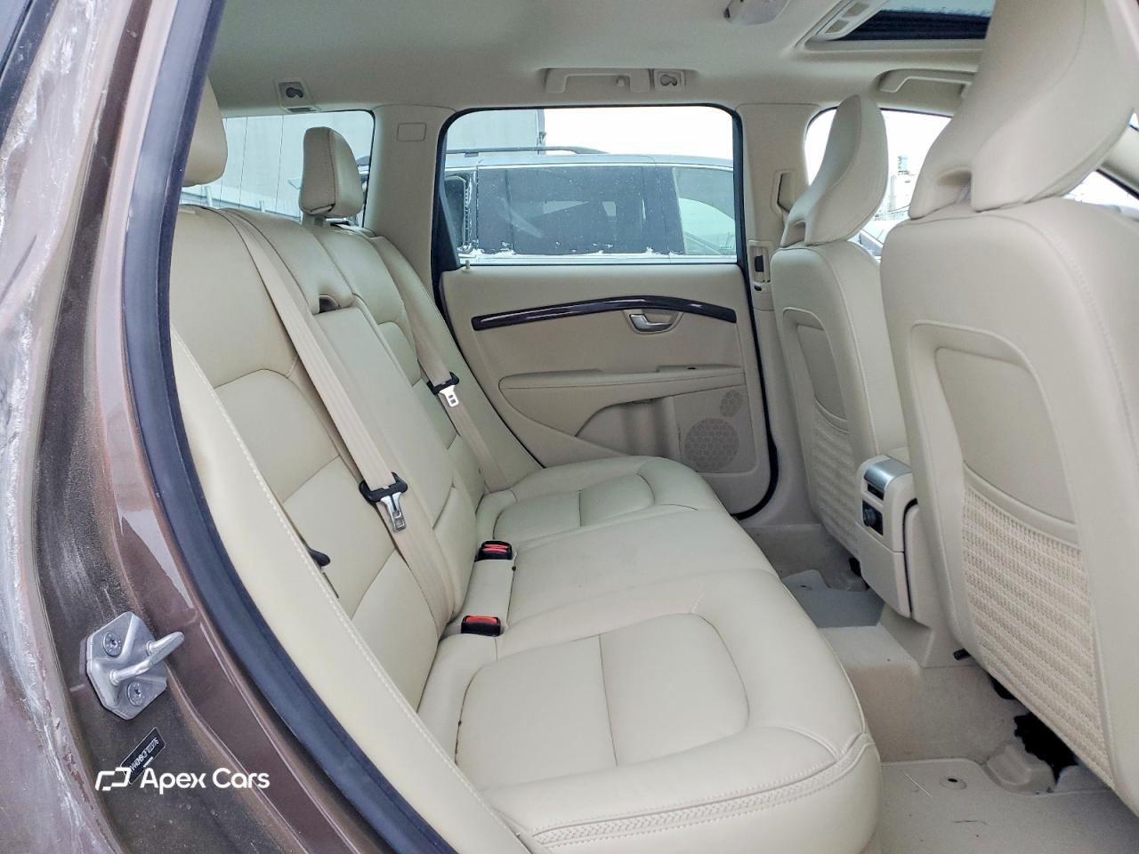 Volvo XC70 2015