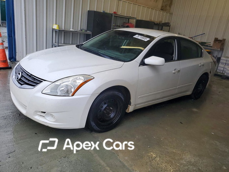 Nissan Altima 2011 - Image 1 of 12