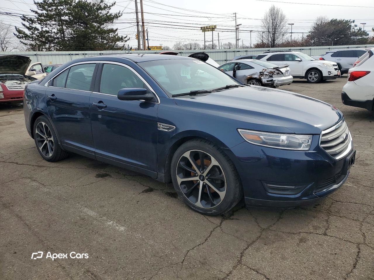 Ford Taurus 2016