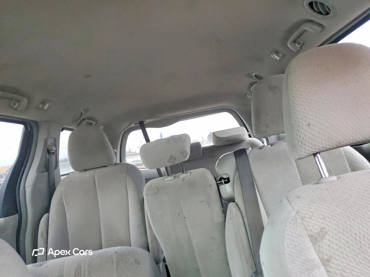 Toyota Sienna 2012