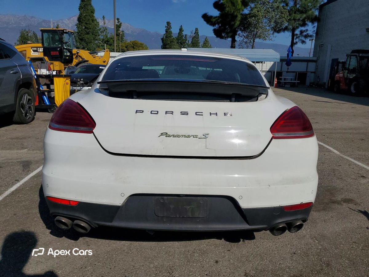 Porsche Panamera 2016