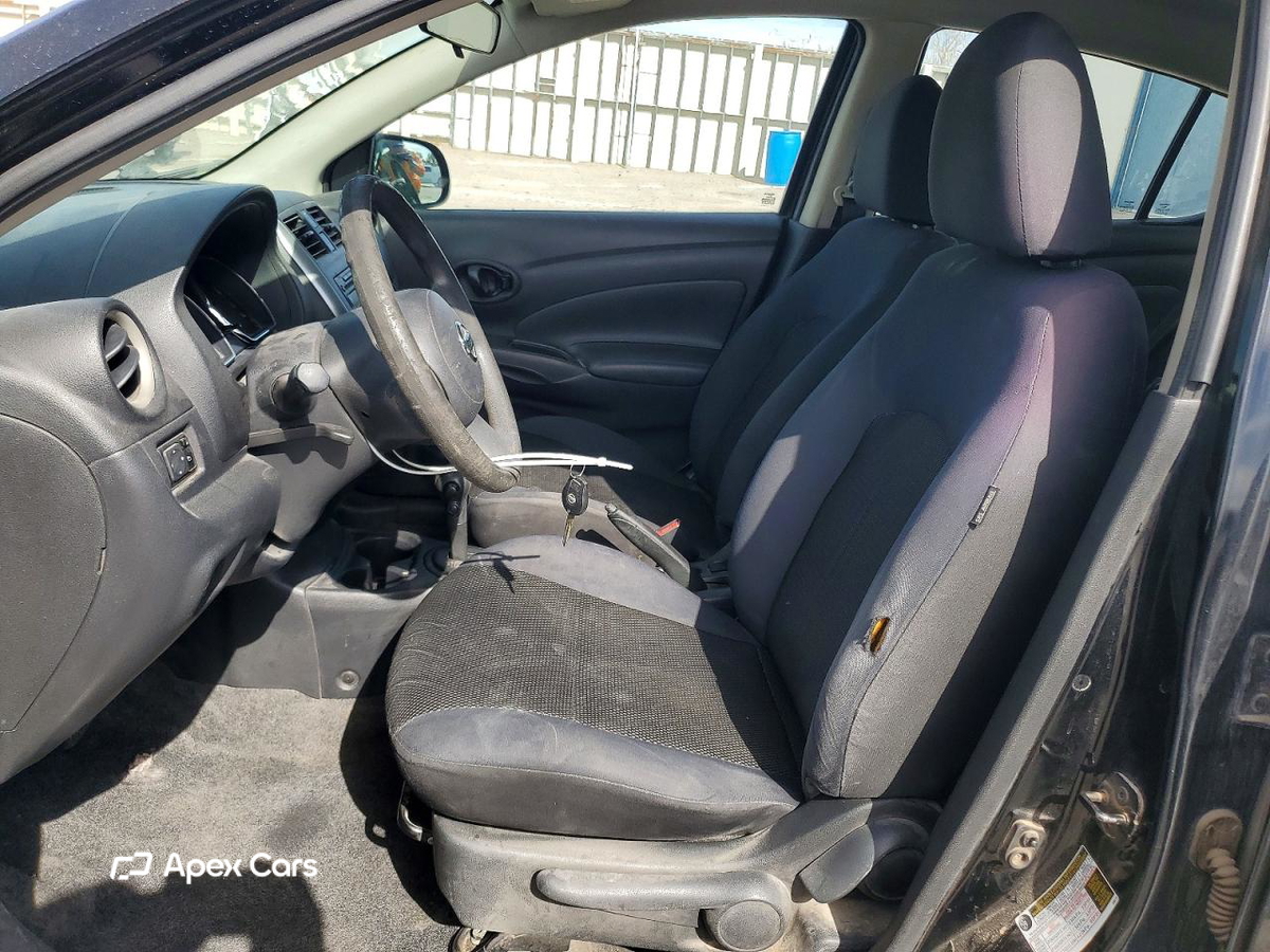Nissan Versa 2012