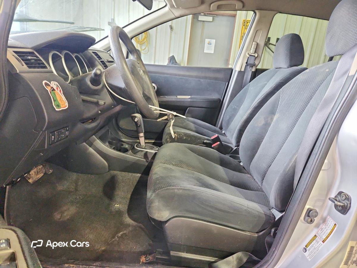 Nissan Versa 2012