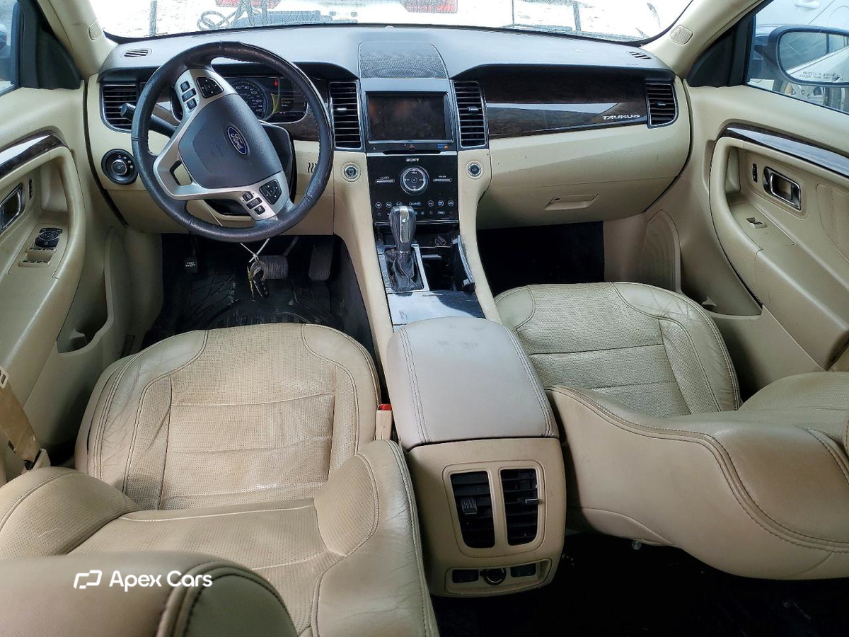 Ford Taurus 2014