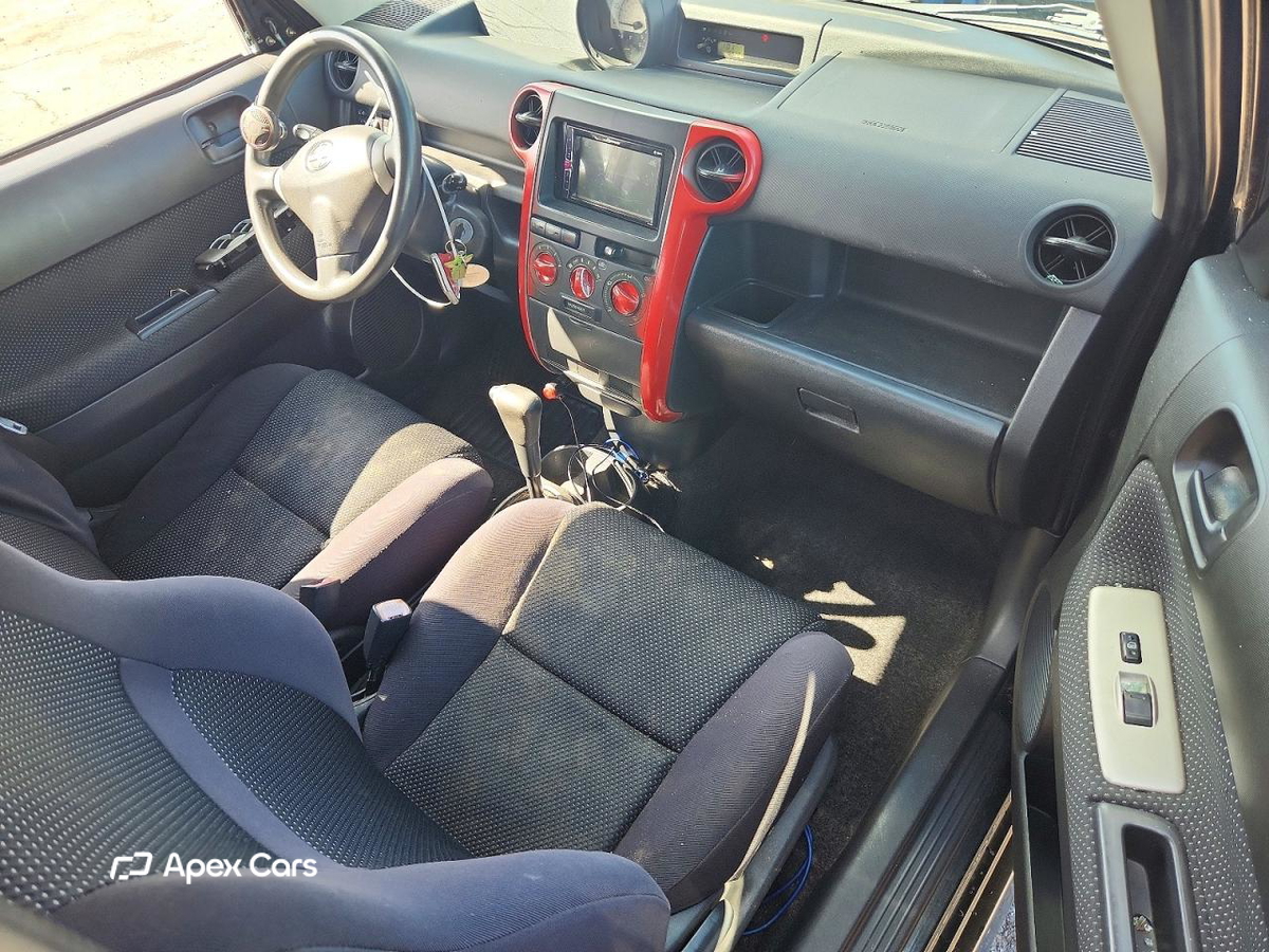 Scion xB 2005