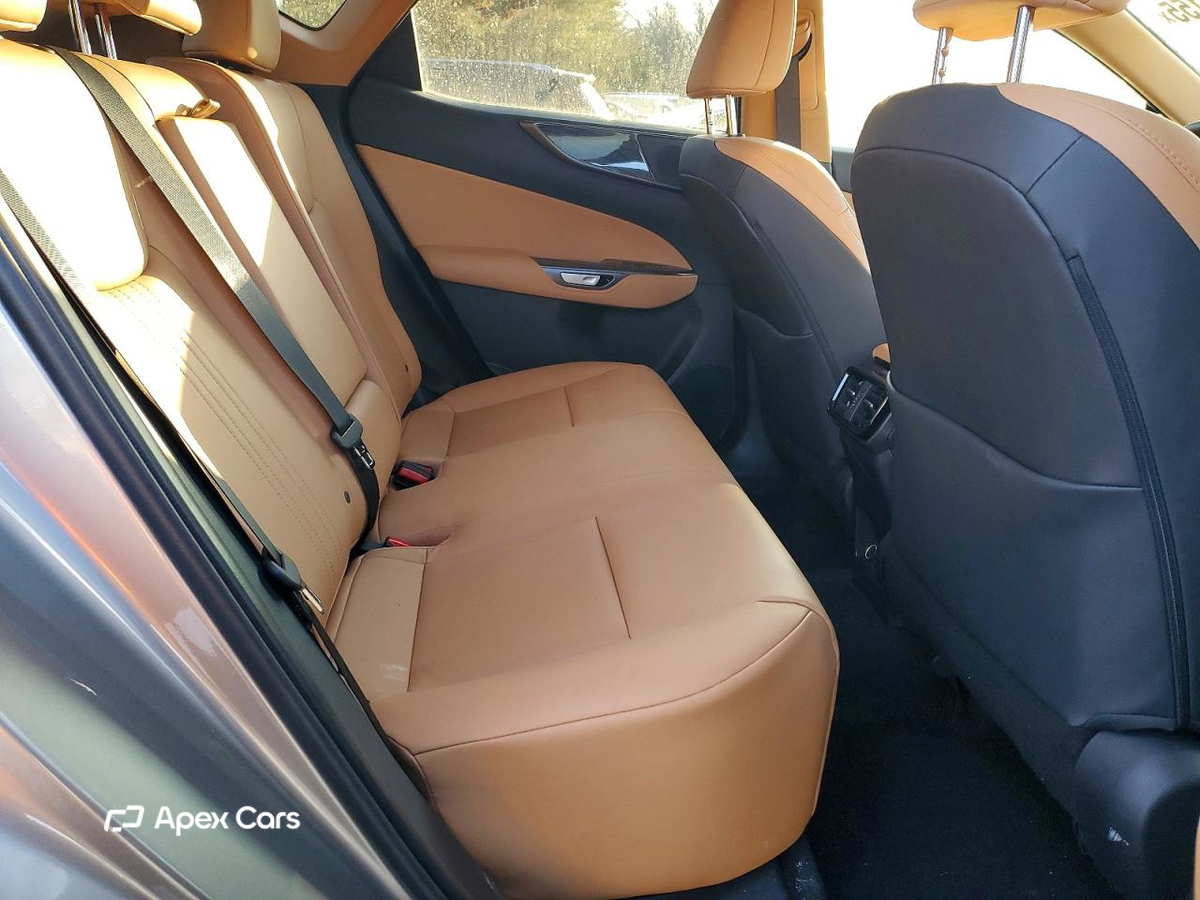 Lexus NX 2026