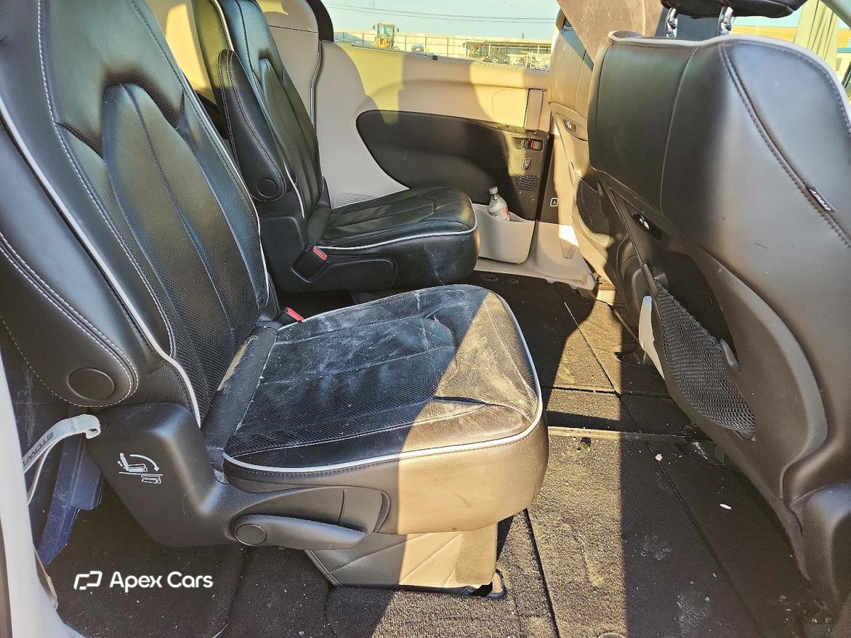 Chrysler Pacifica 2022