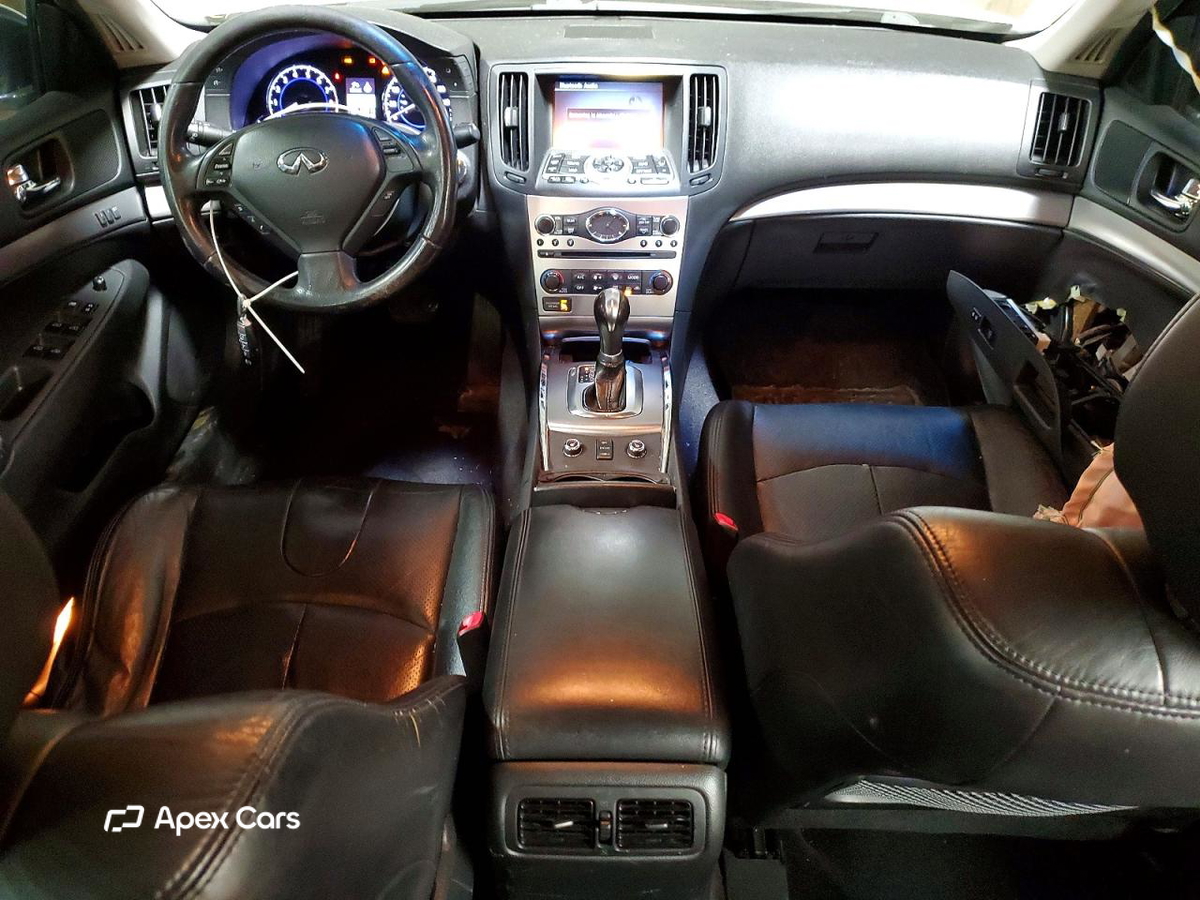Infiniti G 2010