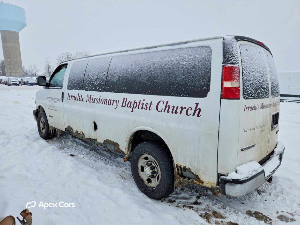 Chevrolet Express 2004