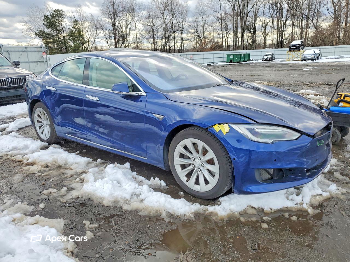 Tesla Model S 2016