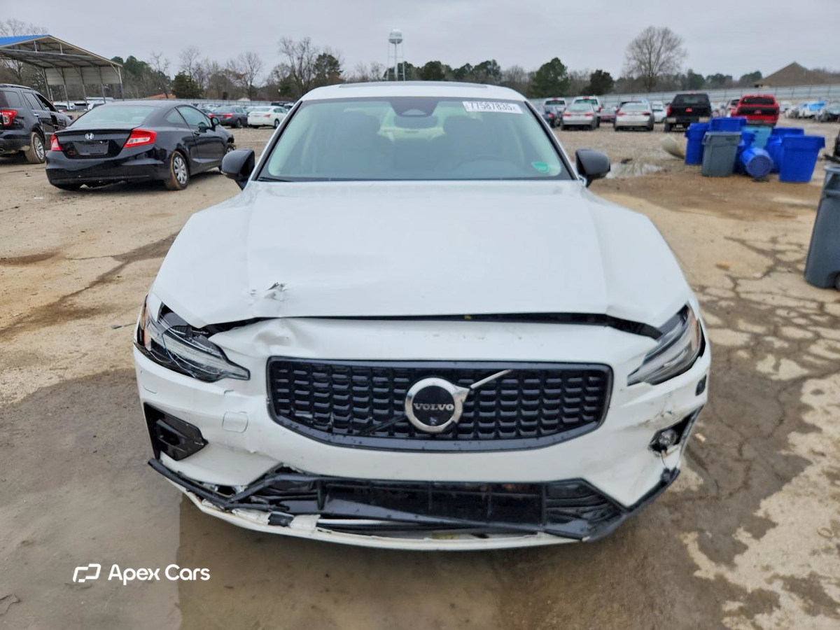 Volvo S60 2024