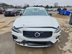 Volvo S60 2024