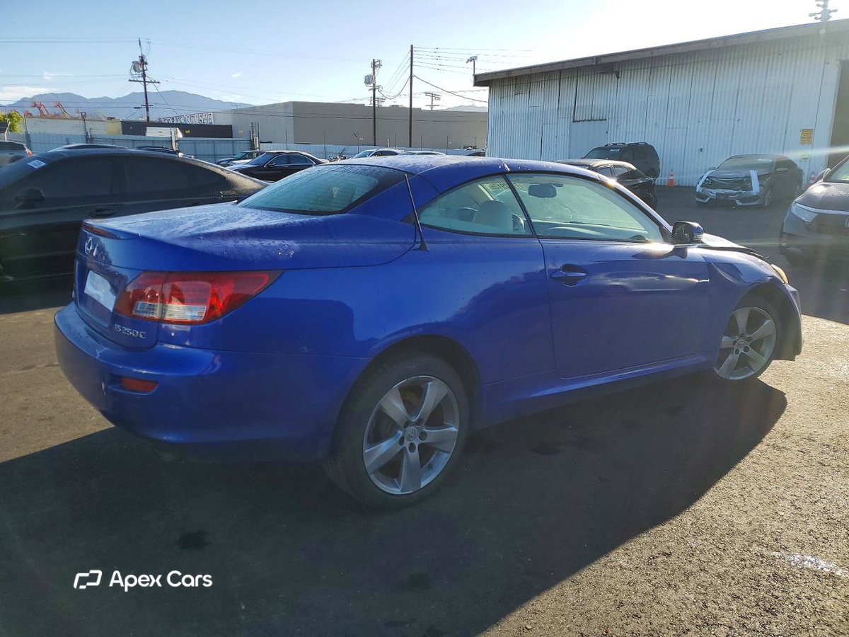 Lexus IS 2010
