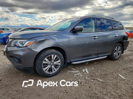 Nissan Pathfinder 2018 - Image 1 of 12