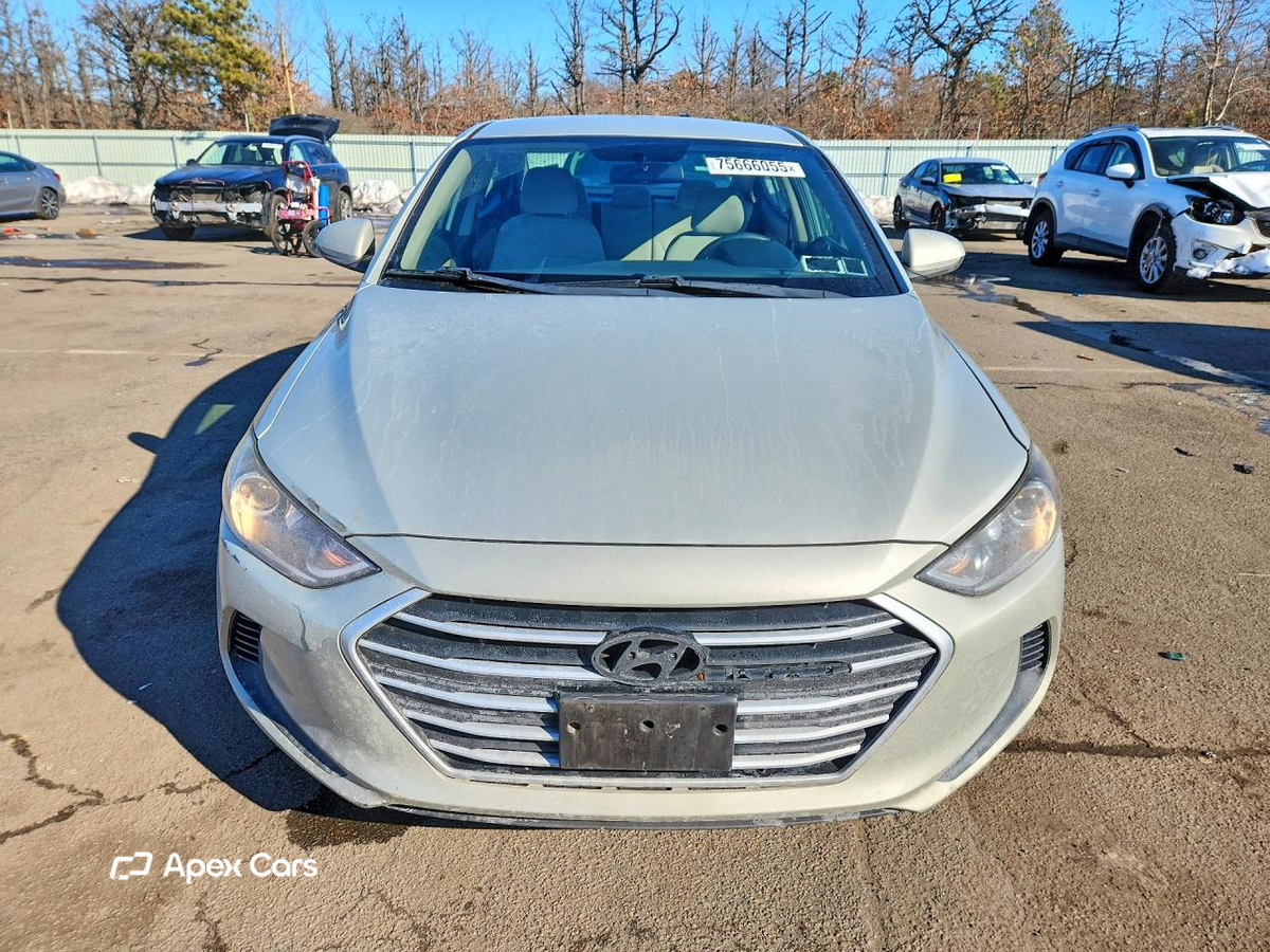 Hyundai Elantra 2017
