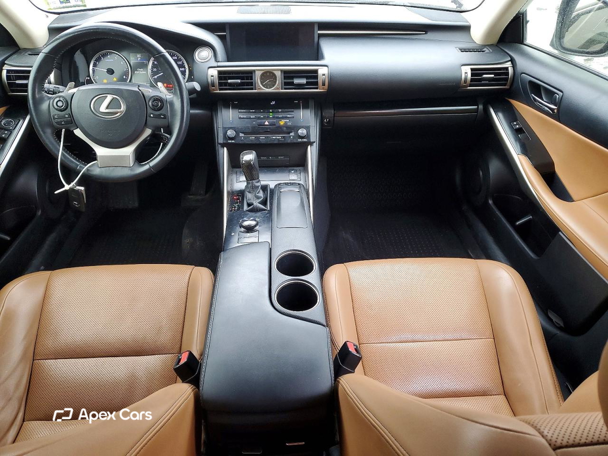 Lexus IS 2014