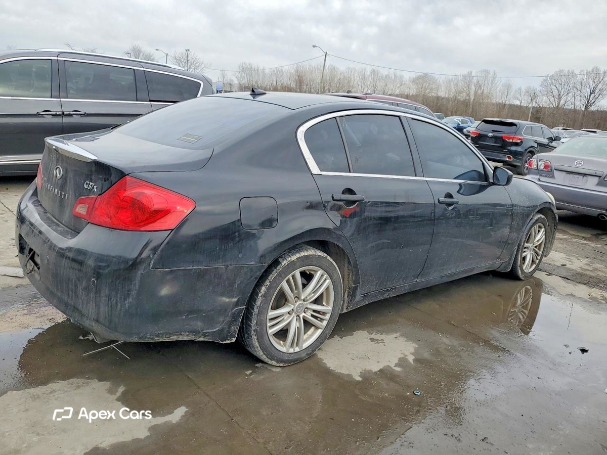 Infiniti G 2013