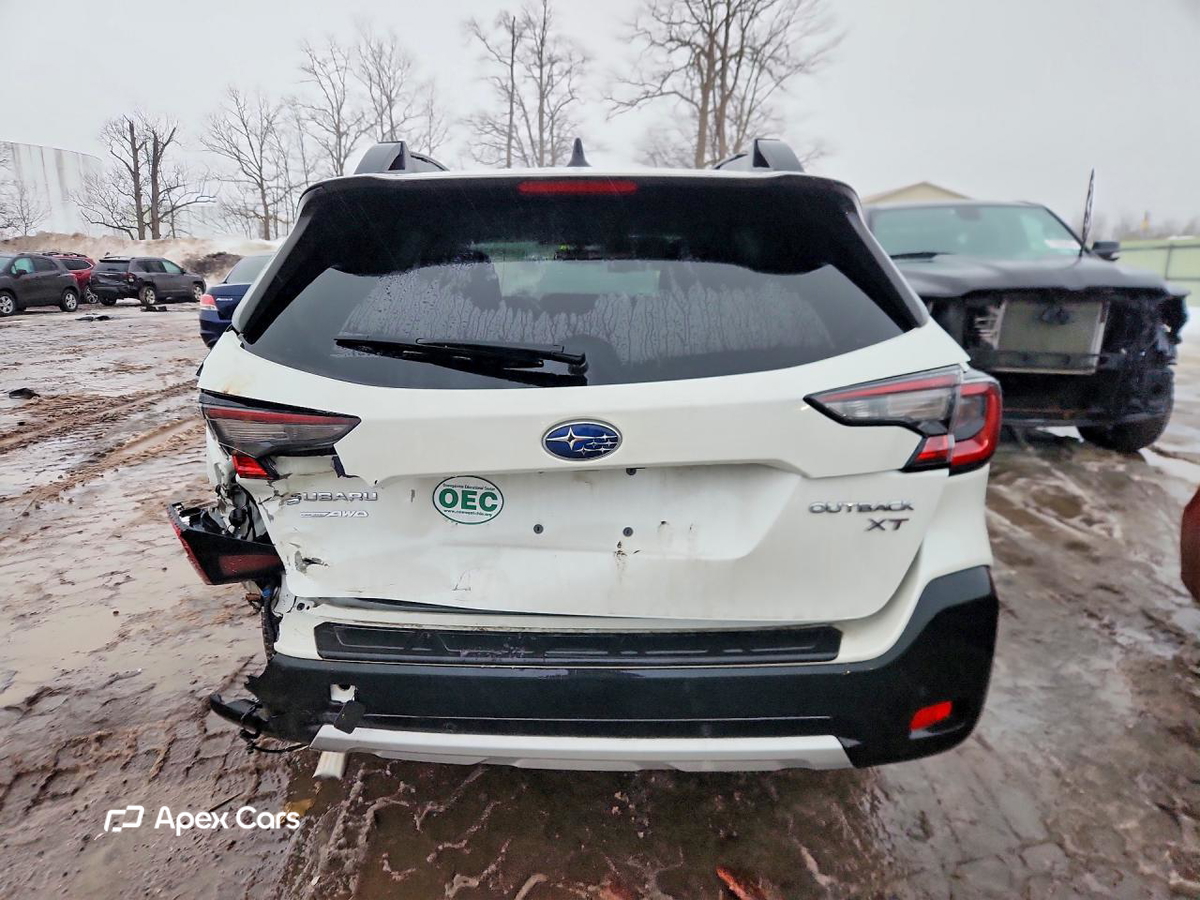 Subaru Outback 2023