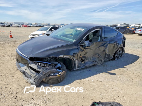 Tesla Model Y 2026 - Zdjęcie 1 z 14