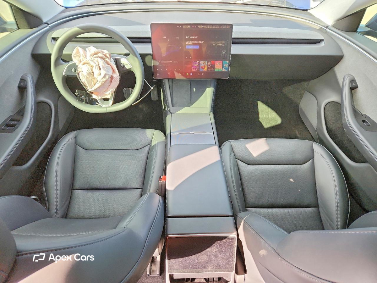 Tesla Model 3 2025