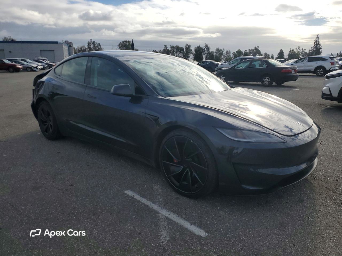 Tesla Model 3 2024