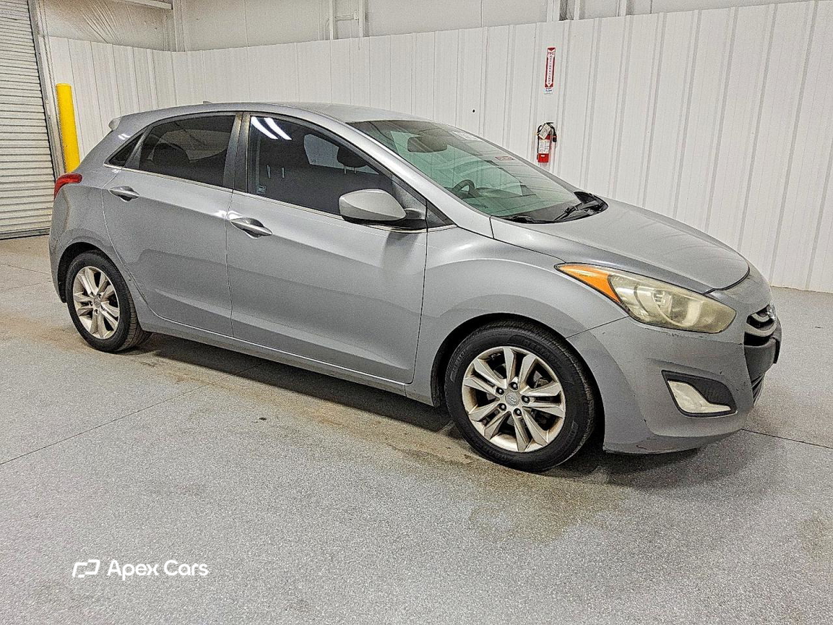 Hyundai Elantra 2013