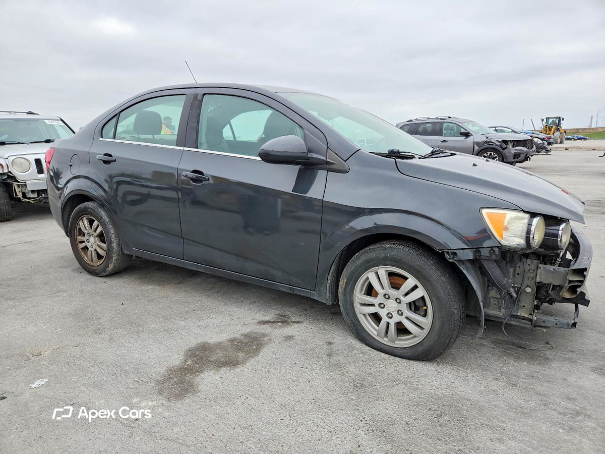 Chevrolet Sonic 2015