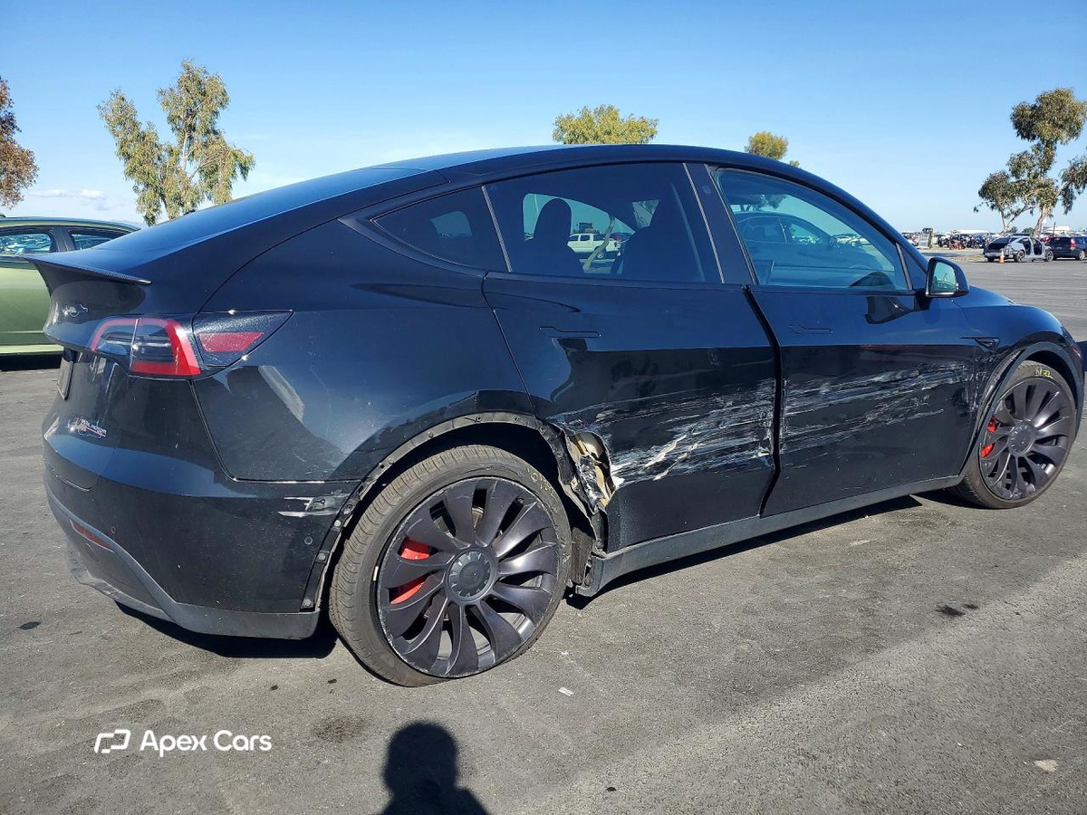 Tesla Model Y 2021