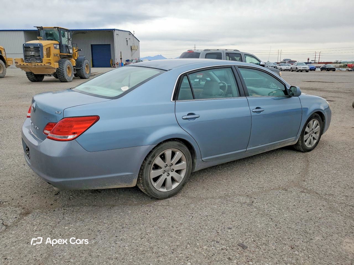 Toyota Avalon 2006