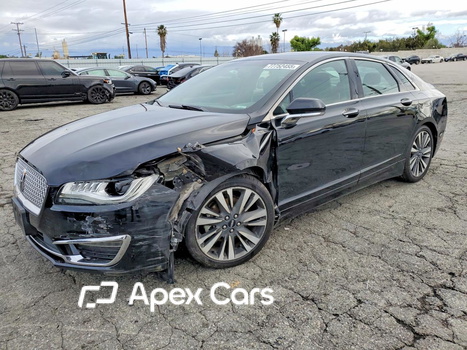 Lincoln MKZ 2017 - Image 1 of 13