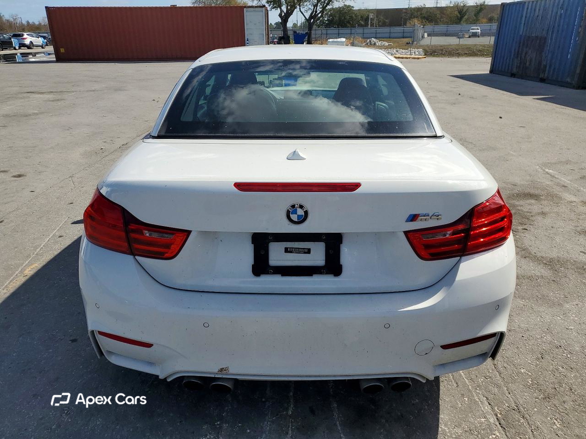 BMW M4 2015
