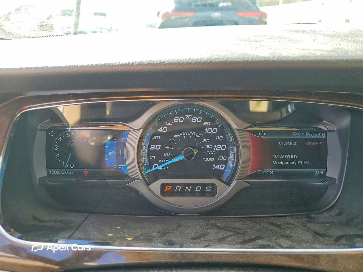 Ford Taurus 2015