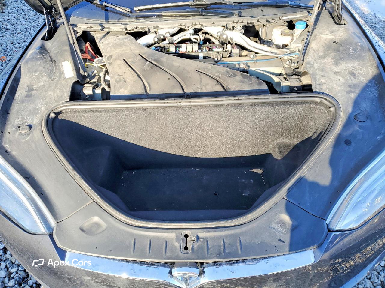 Tesla Model S 2016