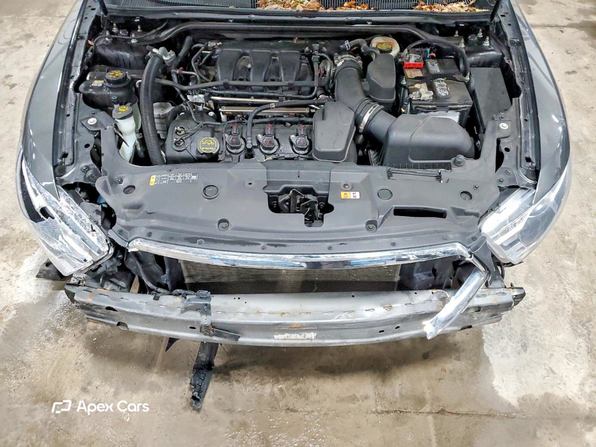 Ford Taurus 2016