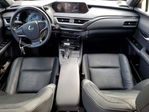 Lexus UX 2021