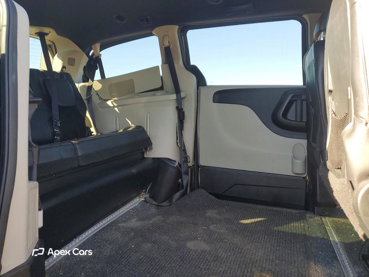 Dodge Caravan 2017