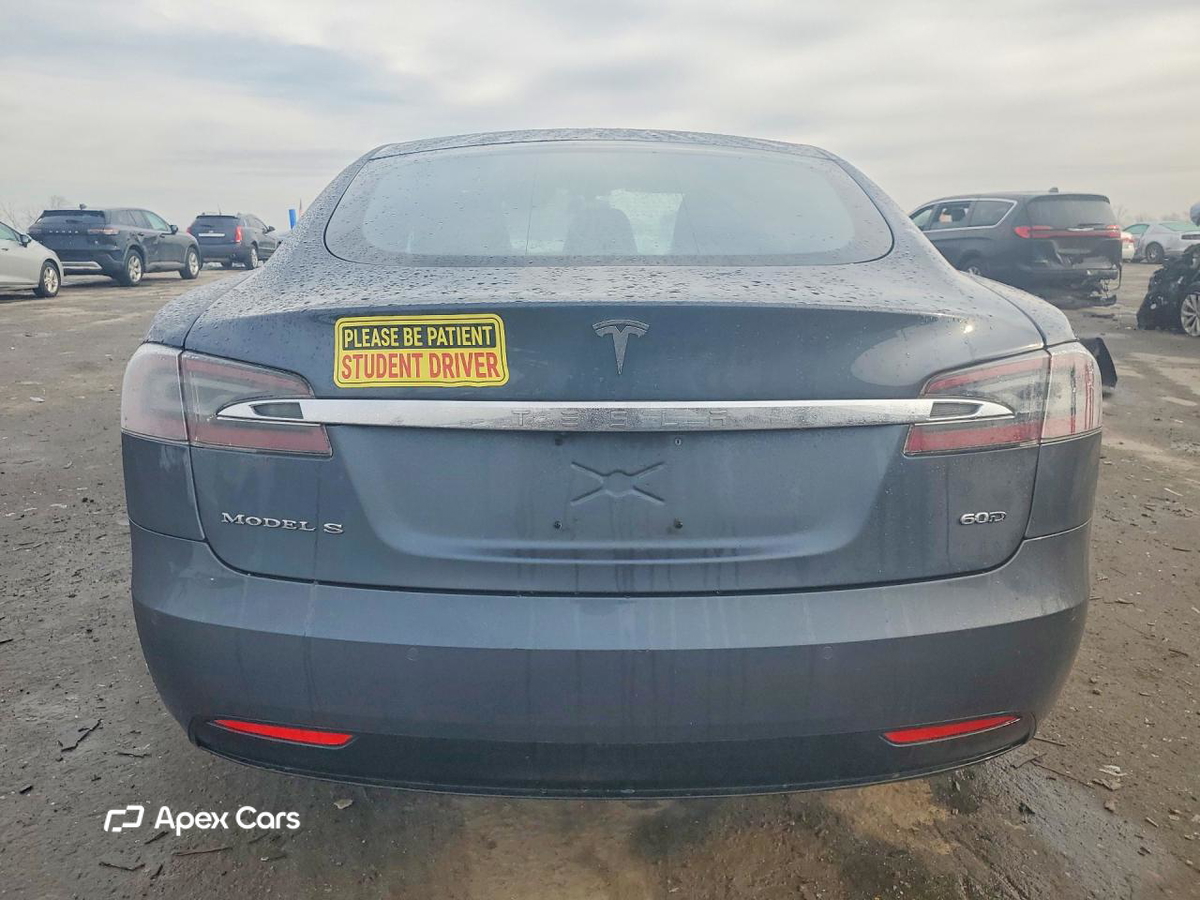 Tesla Model S 2016