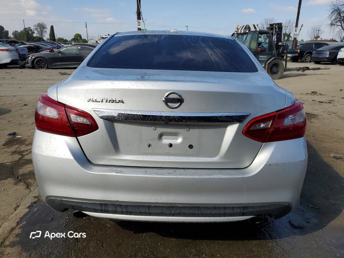 Nissan Altima 2018